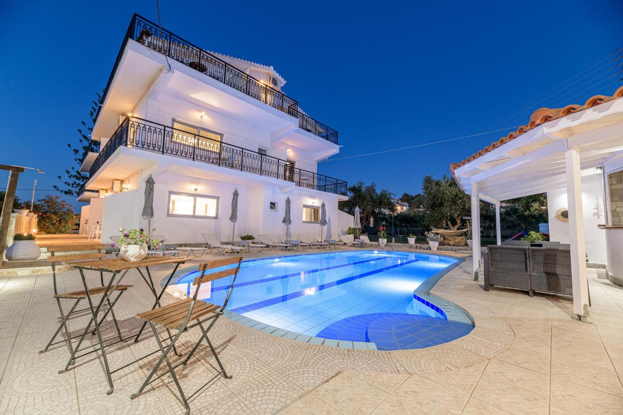 Denise Studios And Apartments Αργάσι Εξωτερικό φωτογραφία