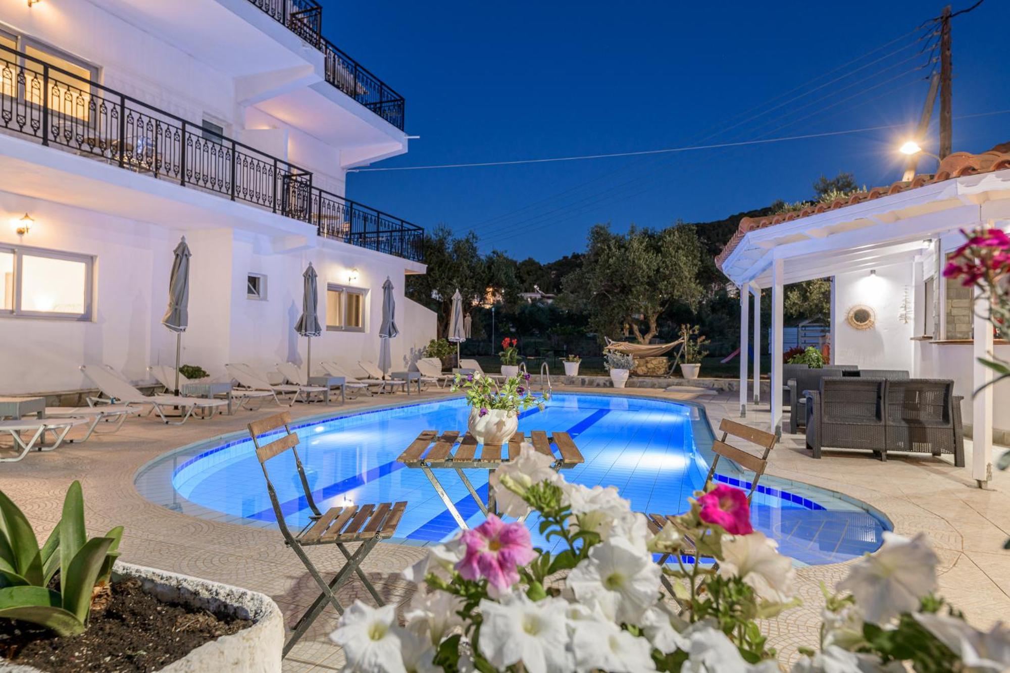 Denise Studios And Apartments Αργάσι Εξωτερικό φωτογραφία