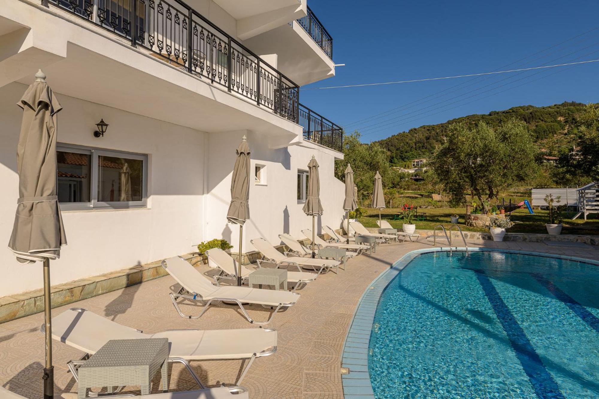 Denise Studios And Apartments Αργάσι Εξωτερικό φωτογραφία