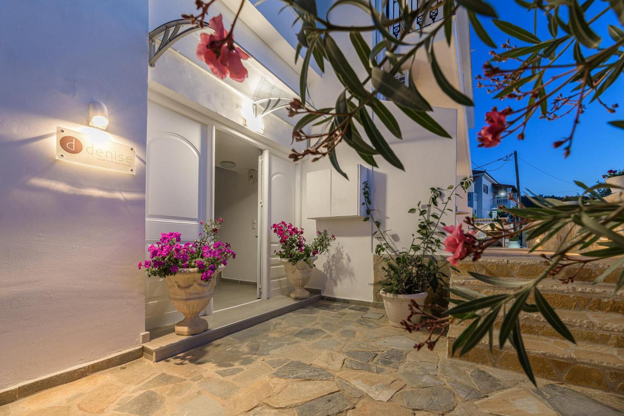 Denise Studios And Apartments Αργάσι Εξωτερικό φωτογραφία